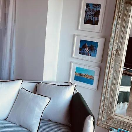 / / Marines De / Saint-tropez Daire Gassin