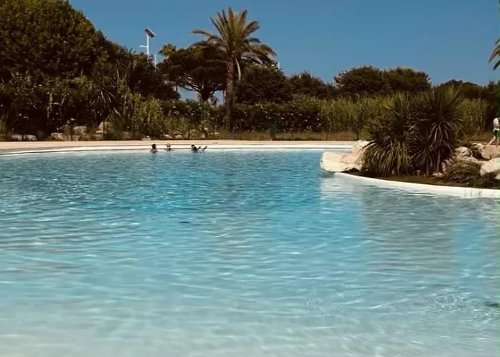 / / Marines De / Saint-tropez Апартаменты Гассен