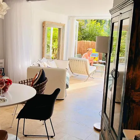 Apartament / / Marines De / Saint-tropez Gassin