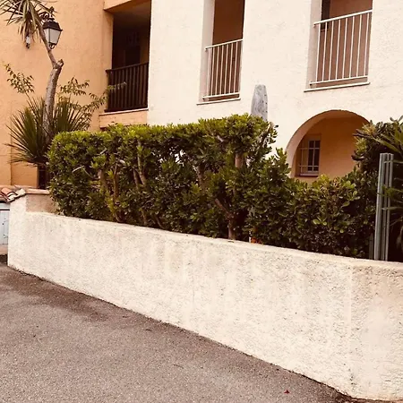 / / Marines De / Saint-tropez Apartament