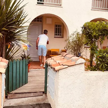 / / Marines De / Saint-tropez Gassin