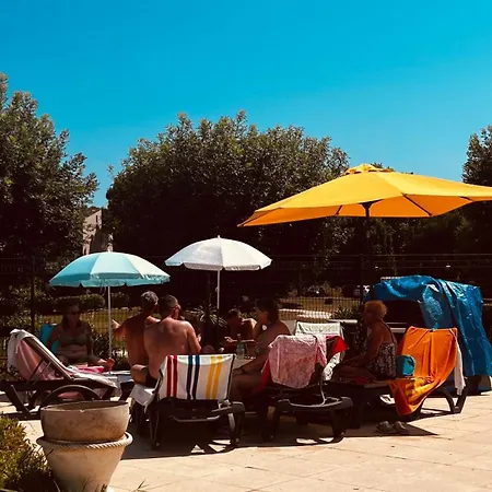 / / Marines De / Saint-tropez Gassin